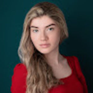 Meet your Posher, Caitlin